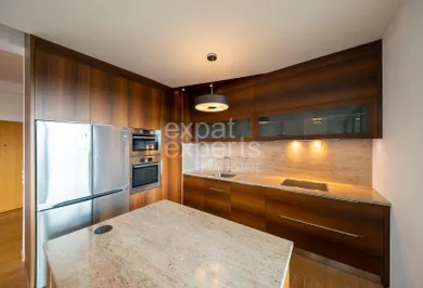 Na prenájom 5-izbový byt, 179 m², Bratislava-Staré Mesto