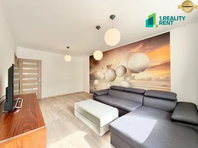 Na prenájom 2-izbový byt, 72 m², Žilina, Komenského