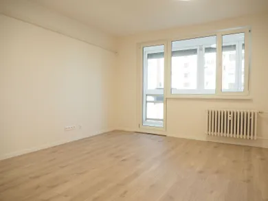 Na predaj 4-izbový byt, 69 m², Bratislava-Nové Mesto, Rozvodná