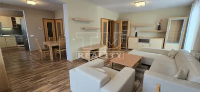 Na predaj 3-izbový byt, 98 m², Banská Bystrica