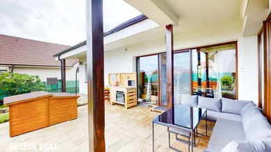 Na predaj 5-izbový dom, 188 m², Stupava