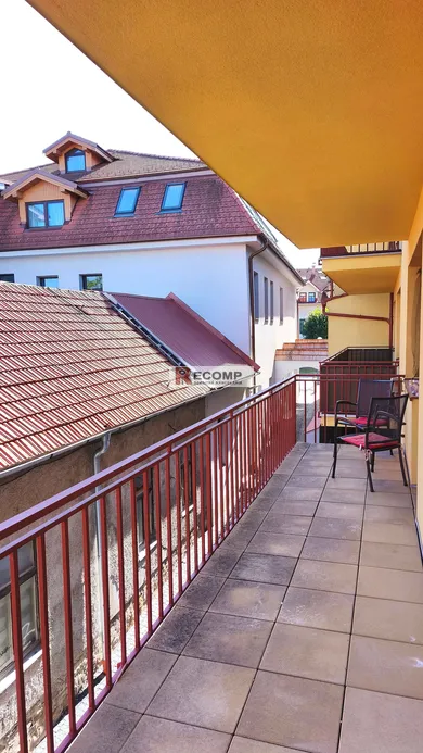 Na predaj 2-izbový byt, 60 m², Kežmarok, Kostolné námestie