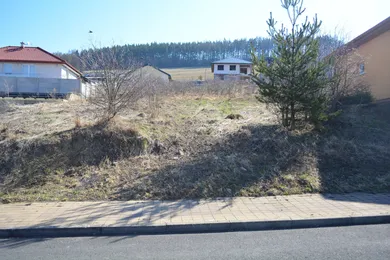 Na predaj pozemok, Vlková