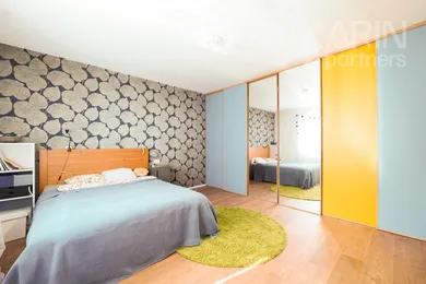 Na prenájom 3-izbový dom, 144 m², Bratislava-Ružinov, Revolučná