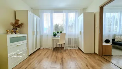 Na prenájom 1-izbový byt, 38 m², Handlová, Morovnianská cesta