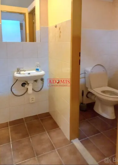 Na predaj komerčné, 74 m², Košice-Staré Mesto, Alžbetina