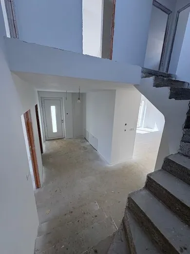 Na predaj 5-izbový dom, 130 m², Bratislava-Vrakuňa, Majerská