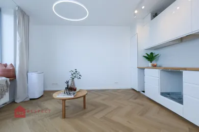 Na predaj 1-izbový byt, 39 m², Bratislava-Nové Mesto, Bajkalská