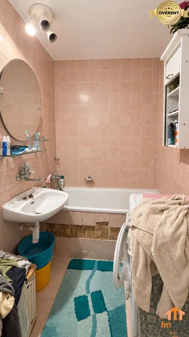 Na predaj 2-izbový byt, 65 m², Nitra, Petzwalova