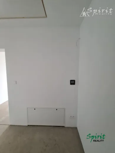 Na predaj 4-izbový dom, 454 m², Veľké Úľany