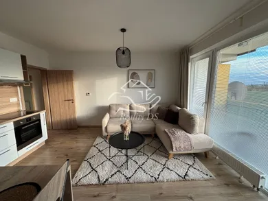 Na prenájom 2-izbový byt, 41 m², Šamorín, sídlisko Platan