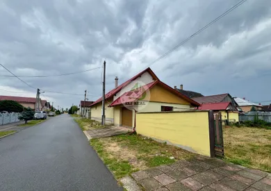 Na predaj 5-izbový dom, 165 m², Zemplínska Teplica