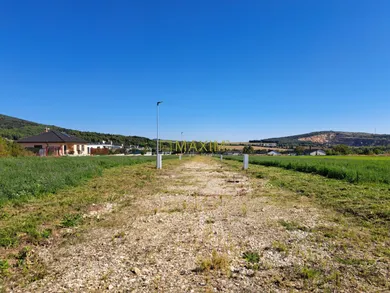 Na predaj pozemok v Štitáre · €78 000 · Pôvodný stav