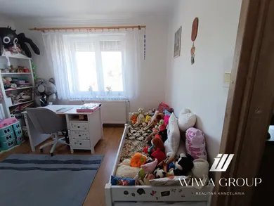 Na predaj 5-izbový byt, Štúrovo, Komenského