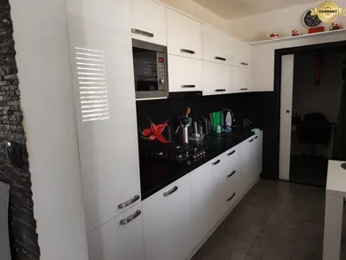 Eladó lakások, 3-szobás, Topoľčany · €162 000