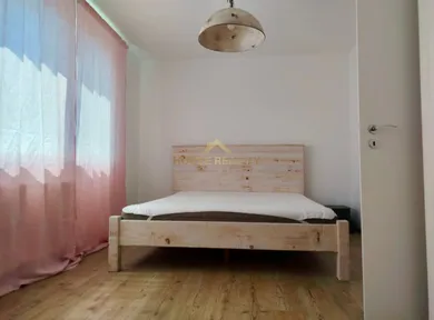 Na prenájom 2-izbový byt, 60 m², Bratislava-Rača, Kadnárova