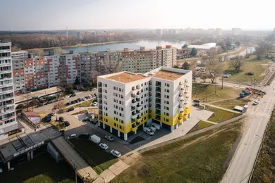 Komerčné priestory na predaj, Bratislava-Petržalka · €162 198