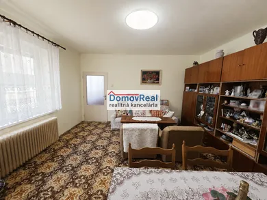 Na predaj 3-izbový dom, 150 m², Lehnice