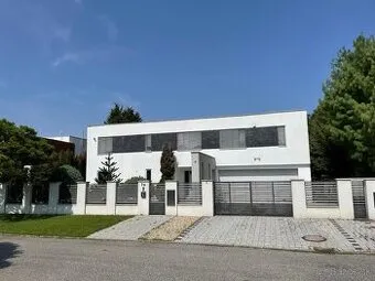 Domy na prenájom 5-izbový, Bratislava-Rusovce · €4 950