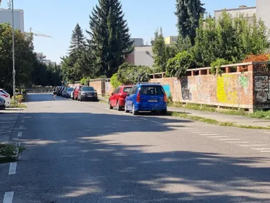 Na predaj objekt, 18 m², Bratislava-Ružinov, Papraďová