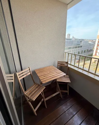 Na prenájom 1-izbový byt, 34 m², Bratislava-Staré Mesto, Školská