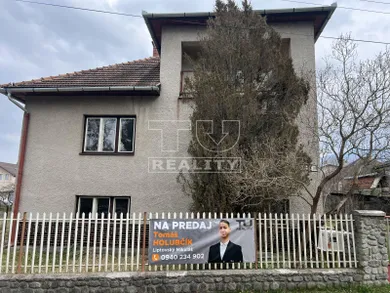 Na predaj 6-izbový dom, 854 m², Liptovský Mikuláš