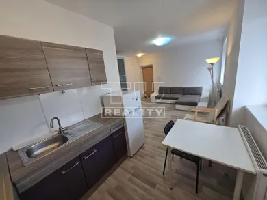 Na predaj 1-izbový byt, 27 m², Bratislava-Petržalka