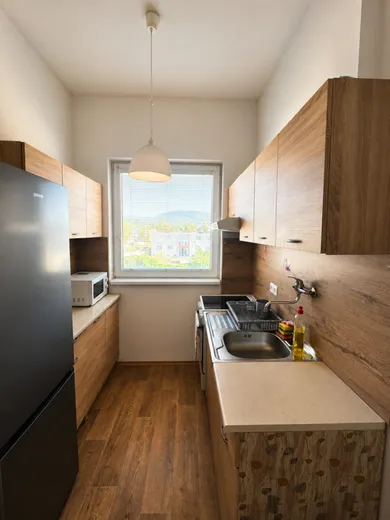Na prenájom 2-izbový byt, 45 m², Rohožník, Školské Námestie