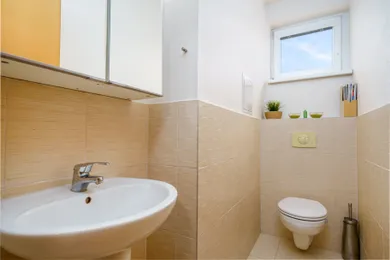 Na predaj 3-izbový byt, 89 m², Bratislava-Ružinov, Na Križovatkách