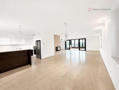 Na predaj 4-izbový byt, Bratislava-Dúbravka, Martina Granca