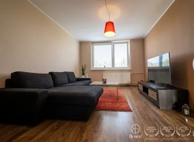 Kiadó lakások, 2-szobás, Trnava · €690