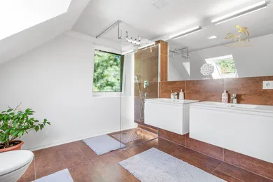 Na predaj 5-izbový dom, 385 m², Bystrá