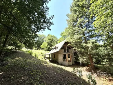 Domy rekreacyjne na sprzedaż, 4-pokojowe, Banská Štiavnica · €115 000
