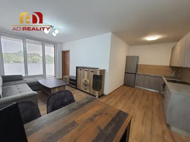 Na prenájom 2-izbový byt, 49 m², Michalovce, Zvončeková