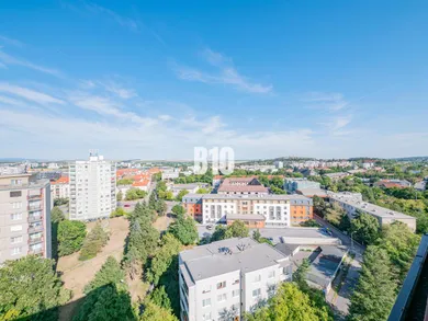 Mieszkania na sprzedaż, 3-pokojowe, Nitra · €169 900