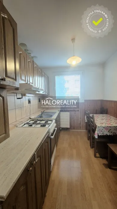 Na predaj 3-izbový byt, 66 m², Veľký Meder, Sídl. M. Corvina