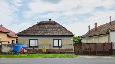 Na predaj 3-izbový dom, 90 m², Medvedov