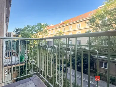 Na prenájom 2-izbový byt, 58 m², Bratislava-Staré Mesto, Záhrebská