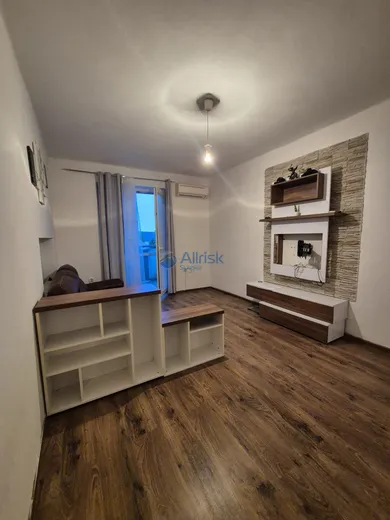 Na predaj 1-izbový byt, 50 m², Šaľa, P. Pázmaňa