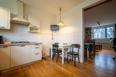 Na predaj dom, 270 m², Bratislava-Rača, Úžiny