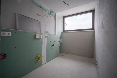 Na predaj 4-izbový byt, 157 m², Bratislava-Ružinov, Tomášikova
