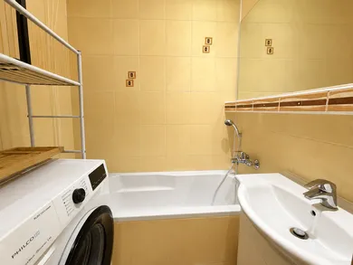 Na predaj 2-izbový byt, 60 m², Martin, Kozmonautov