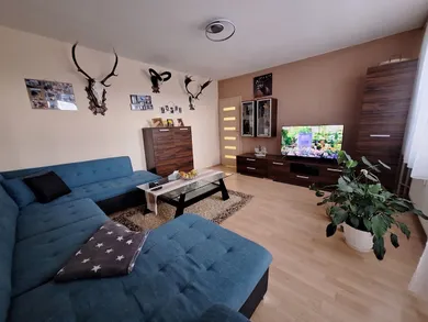 Na predaj 3-izbový byt, 70 m², Nové Mesto nad Váhom, Považská