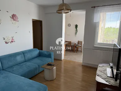 Na predaj dom, 400 m², Vinosady, Pezinská