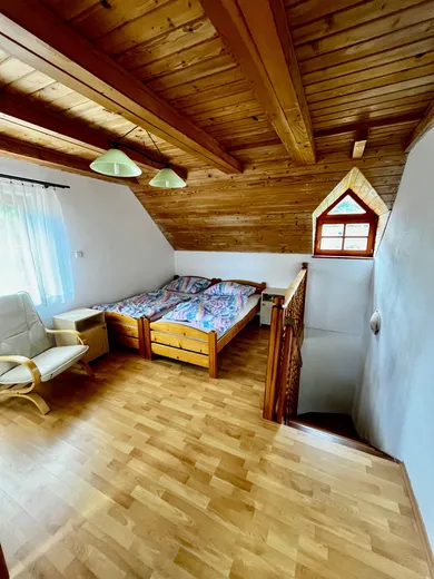 Na predaj rekreačný dom, 65 m², Kvakovce, Na hôrke