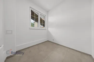 Na predaj objekt, 30 m², Iža