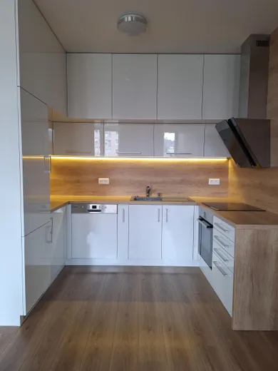 Apartments for sale, 3-room in Bratislava-Nové Mesto · €373,900