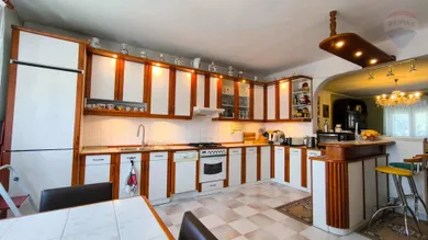 Na predaj 5-izbový dom, Galanta