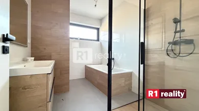 Na predaj 4-izbový dom, 100 m², Prašník