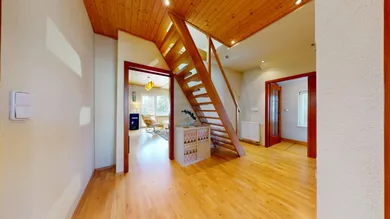 Na predaj 7-izbový dom, 199 m², Bratislava-Ružinov, Kamenárska